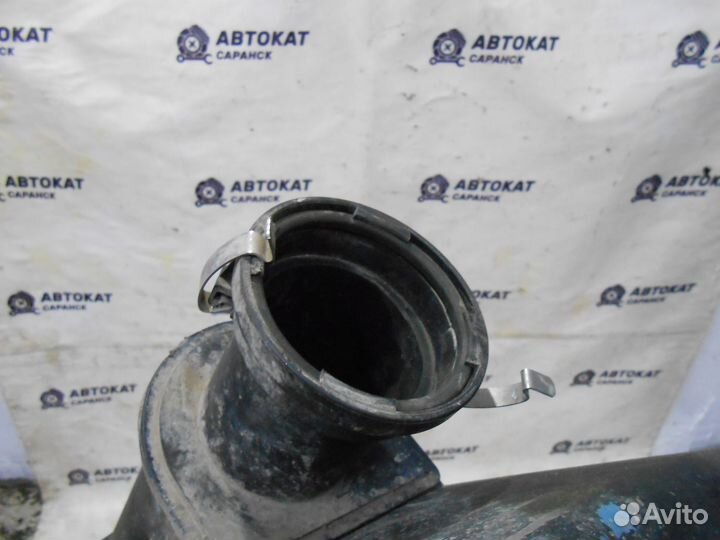 Корпус воздушного фильтра Мерседес 210