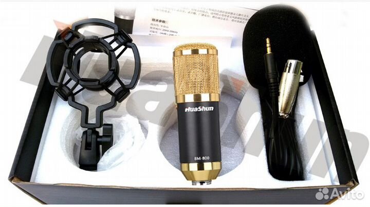 Студийный микрофон новый в коробке