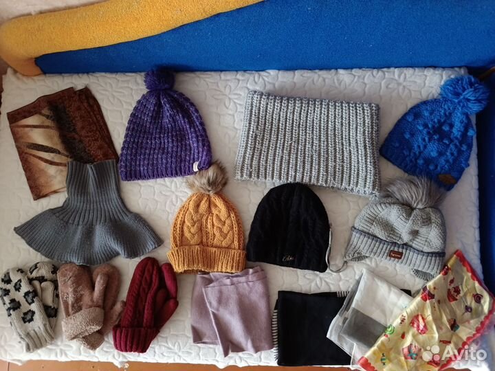 Шапки, варежки, шарфы, манишка, бейсболки
