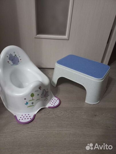 Горшок детский и стул-подножка