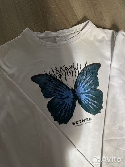 Белый лонгслив setner