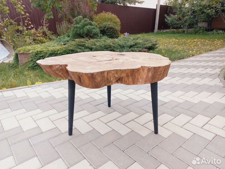 Журнальный стол, стол из карагача, стол тз дерева