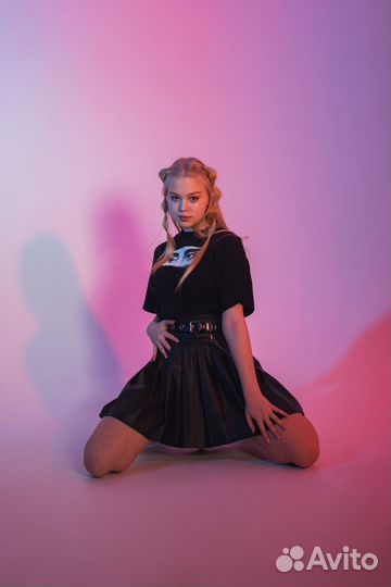 Актриса, модель, аниматор, няня, вожатый в