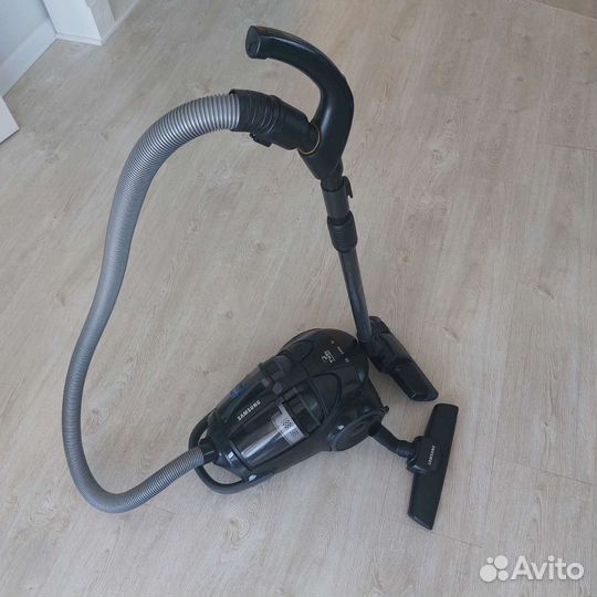 Пылесос Samsung SC8874