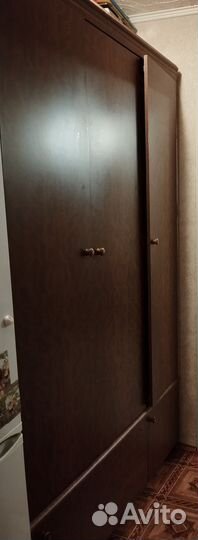 Шкаф для одежды бу