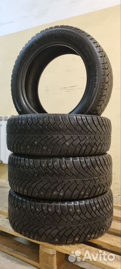 Bfgoodrich G-Force Stud 215/55 R17 98Q