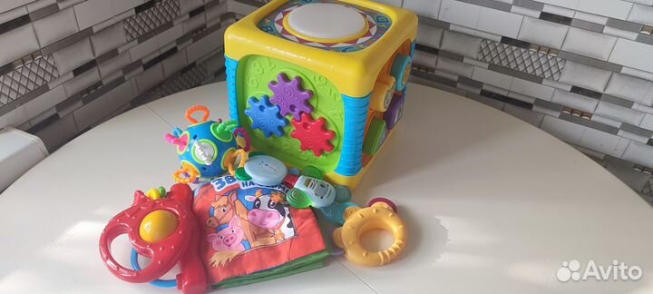 Детские развивающие игрушки для малышей