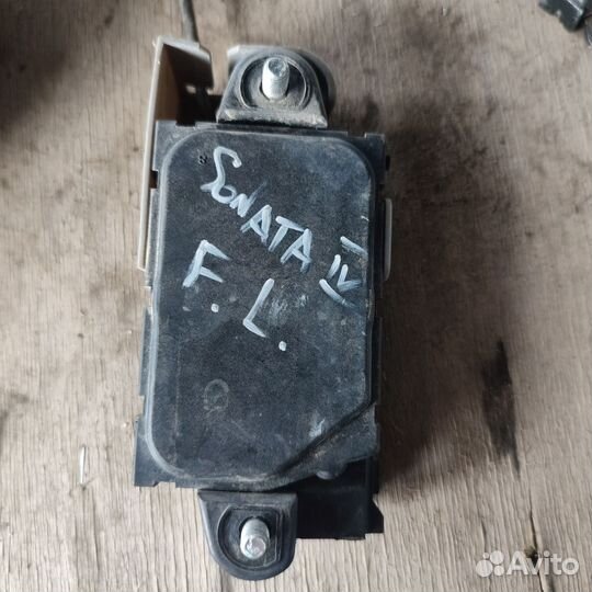 Активатор замка водительской двери hyundai sonata