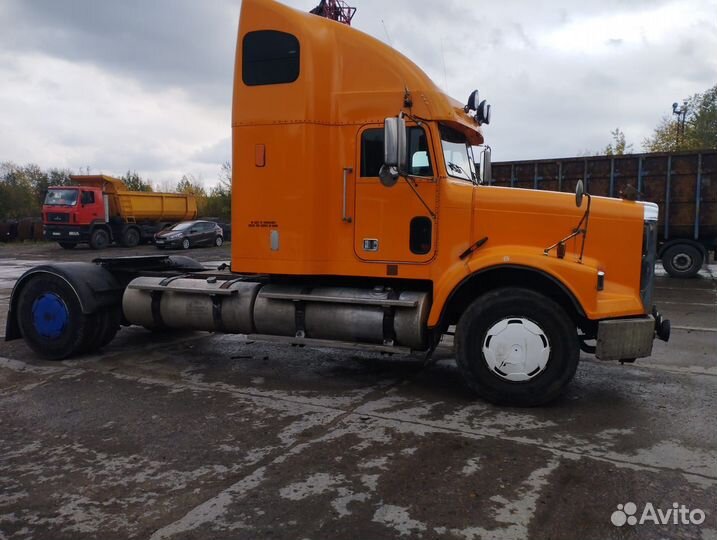 Freightliner FLD, 2004