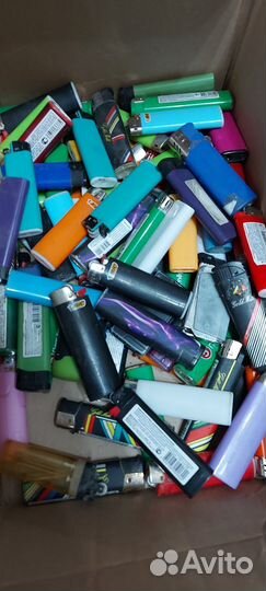 Зажигалка газовая