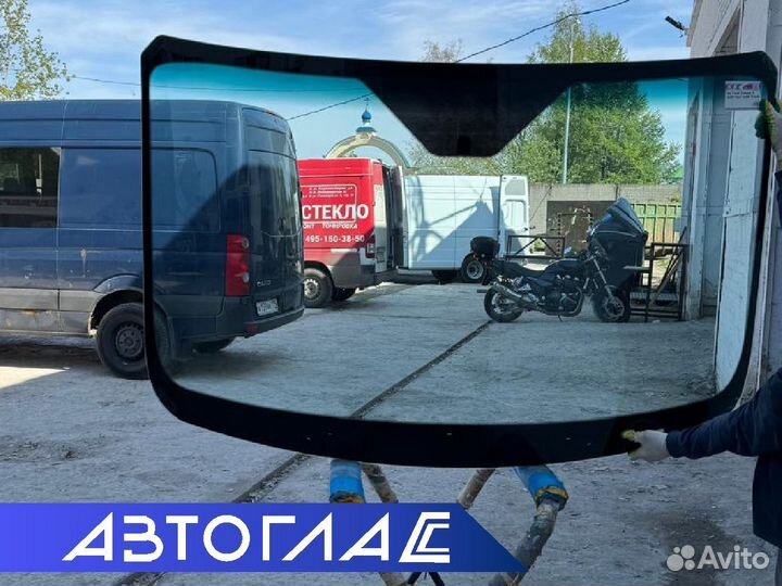 Лобовое стекло на Skoda Octavia