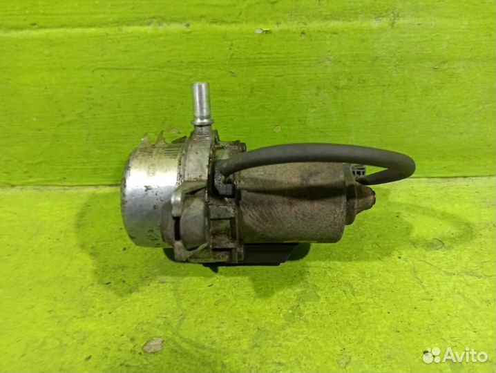 Насос вакуумный Volvo Xc90 B5254T 2005