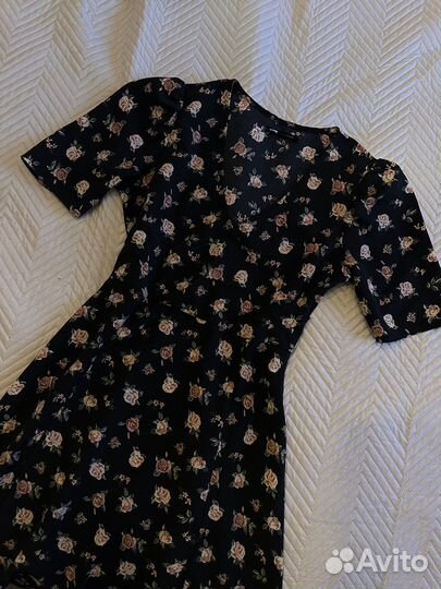 Платье с цветочным принтом