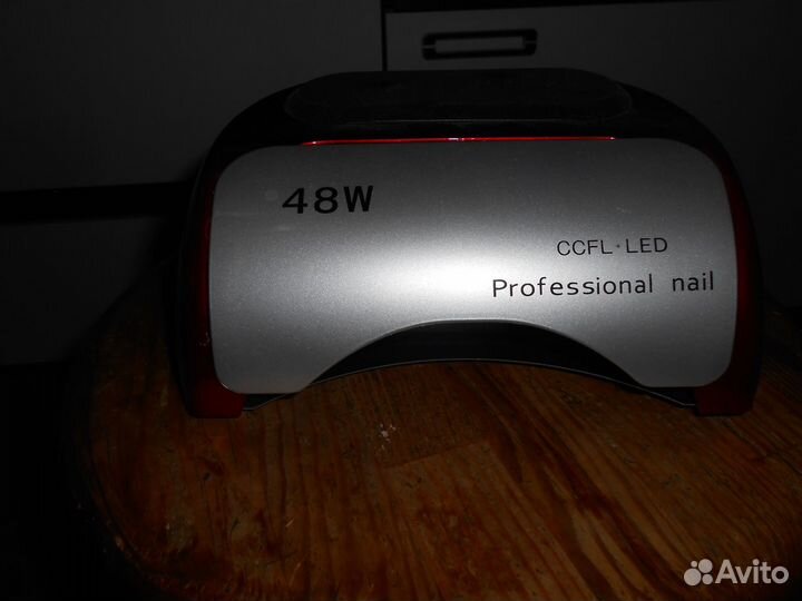 Лампа для сушки гель-лака