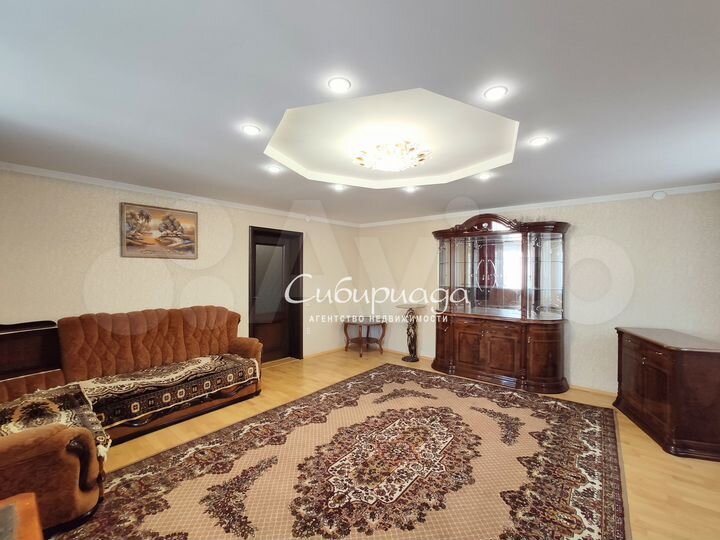 3-к. квартира, 102 м², 5/5 эт.