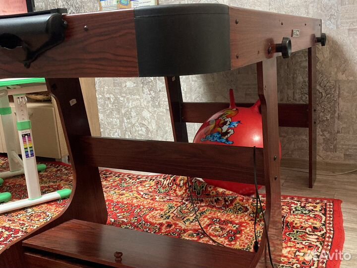 Настольный аэрохоккей