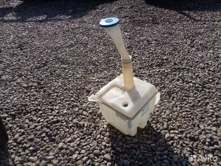 Бачок омывателя Nissan Avenir W11 QG18DE 2003/12