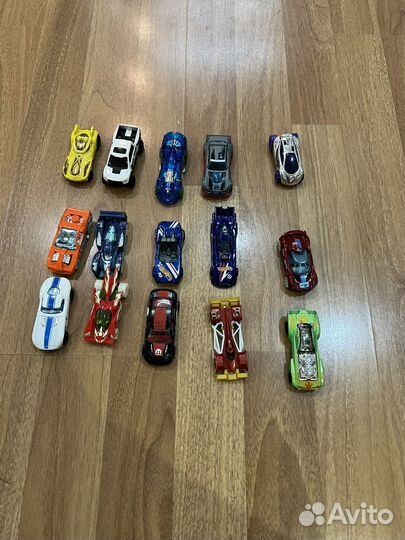 Hot wheels машинки
