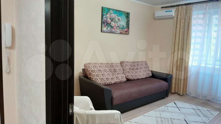 2-к. квартира, 54 м², 4/18 эт.