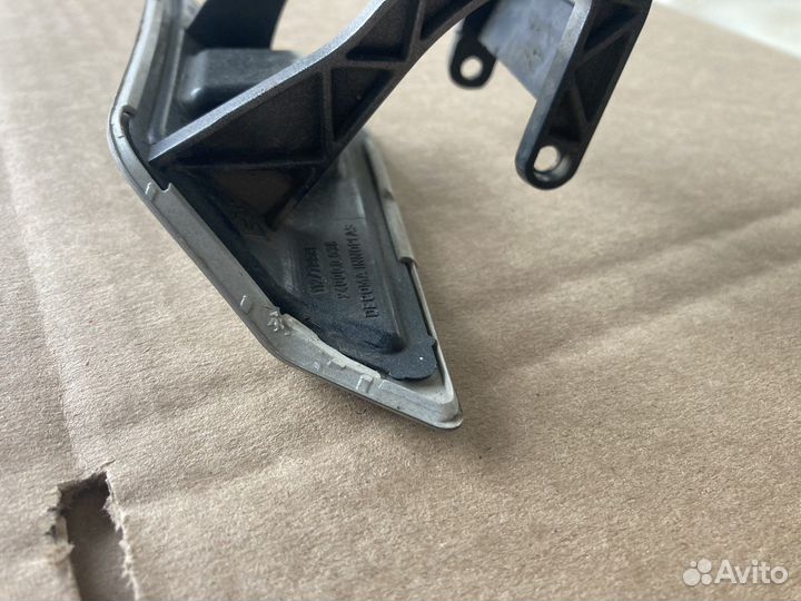 Крышка форсунки омывателя фар Mercedes W204