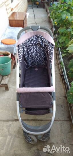 Прогулочная коляска