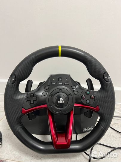 Игровой руль с педалями