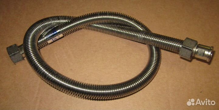 Подводка для газа сильфонная 3/4