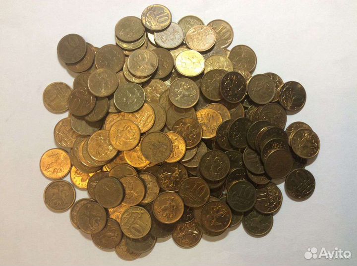 Куча монет 10 копеек России. 500, 1000, 2000 шт