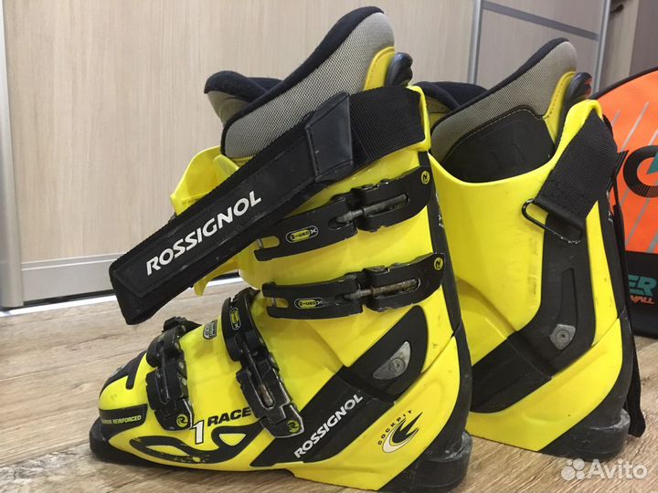 Горнолыжные ботинки