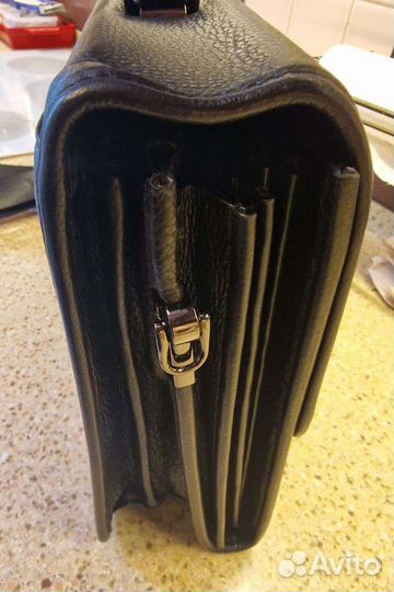 Классический кожаный портфель с кодовым замком