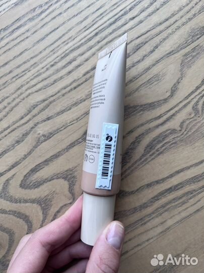 Laura mercier увлажняющий крем с тоном