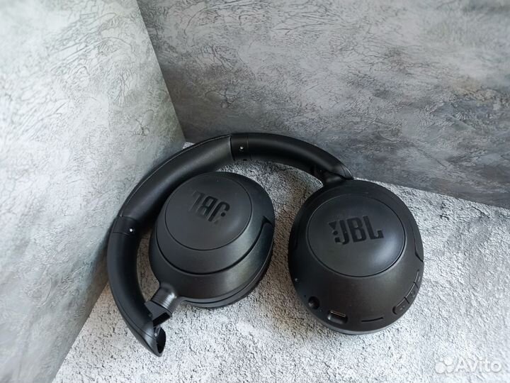 Беспроводные наушники JBL bt900