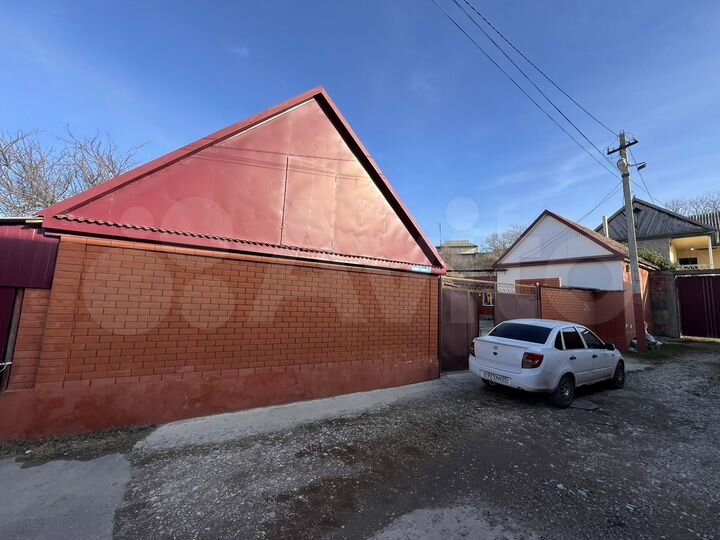 Дом 350 м² на участке 16 сот.