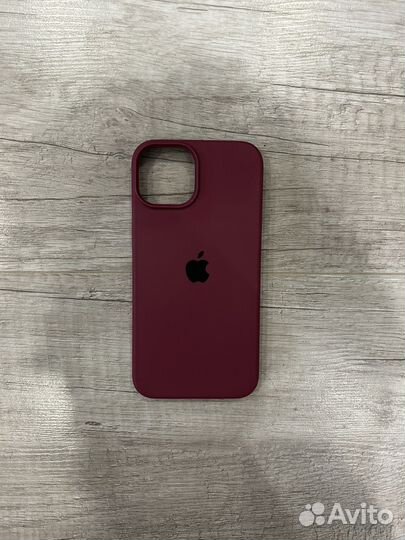 Чехол на iPhone 14