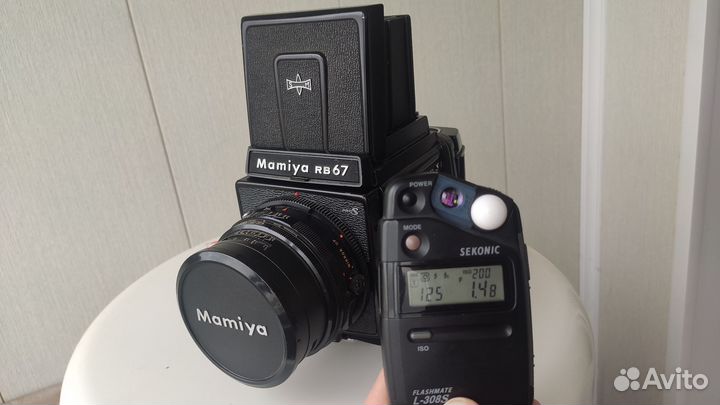Среднеформатная камера mamiya RB-67 + флэшметр