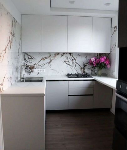 3-к. квартира, 65 м², 4/9 эт.