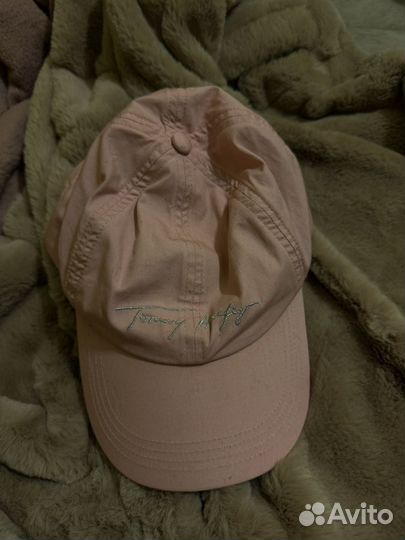 Tommy hilfiger кепка