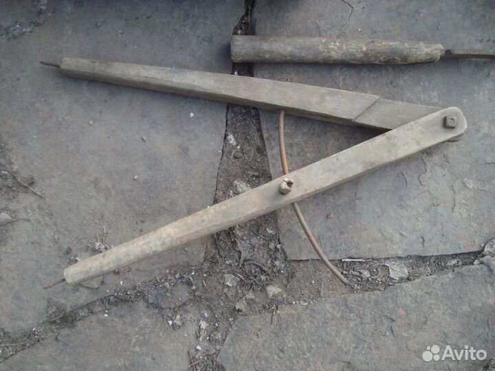 Старинный столярный инструмент