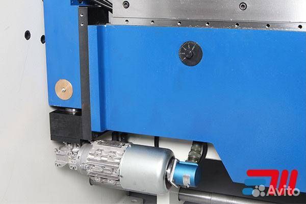 Листогибочный гидравлический пресс