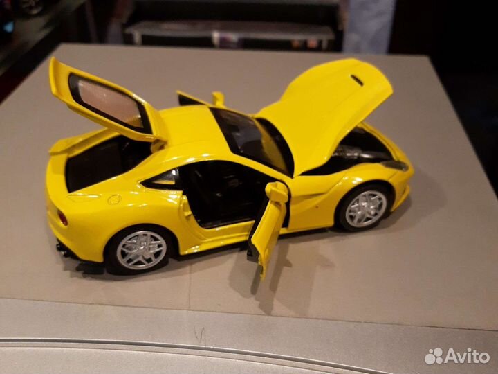 Ferrari J50,F12 Stradale