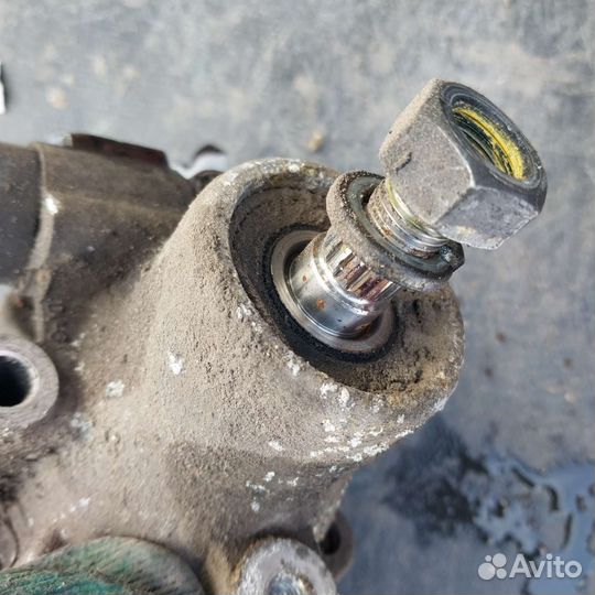 Насос гура без шкива chevrolet epica 2 литра