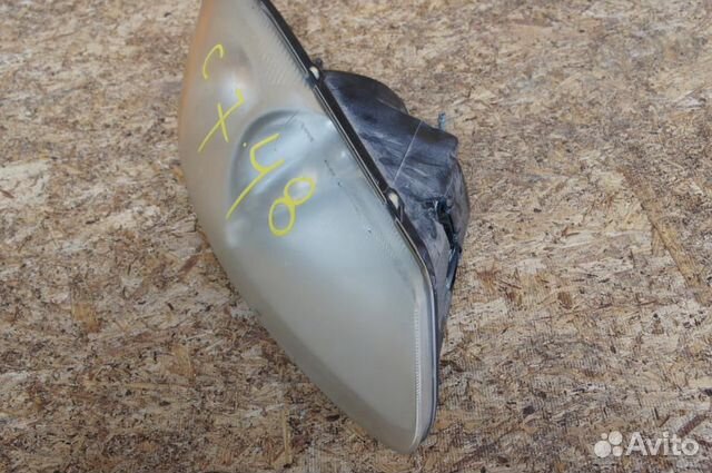 Фара правая chrysler Sebring 2001-2003 2.7