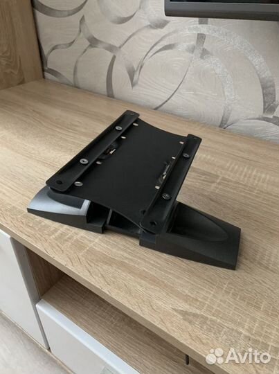 Кронштейн для телевизора