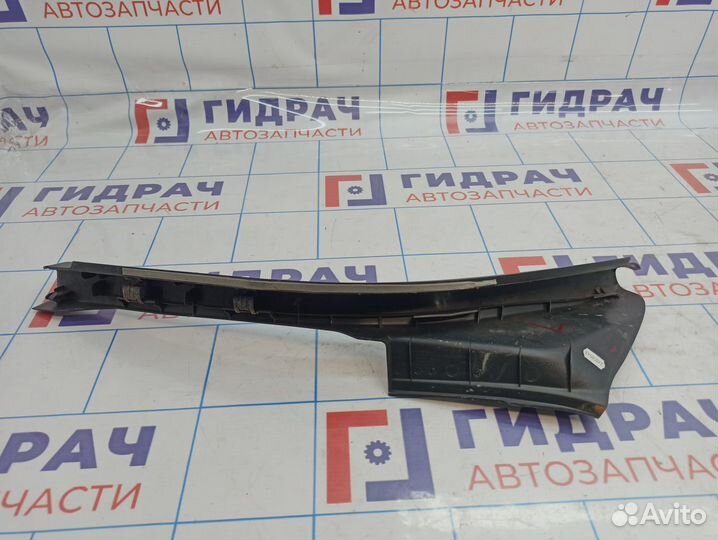 Накладка порога внутренняя задняя левая Nissan Almera (G15) 769B7-4AA0A