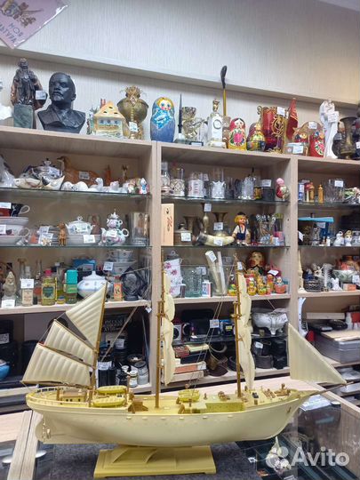 Корабль сувенирный