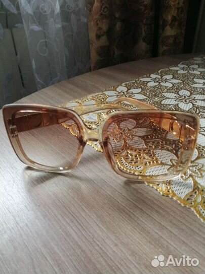 Солнцезащитные очки женские оригинал