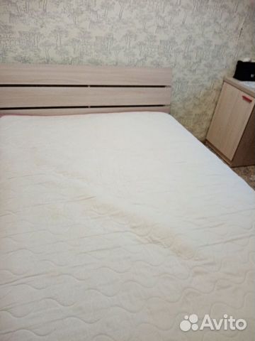 Кровать двухспальная с матрасом бу 140 200