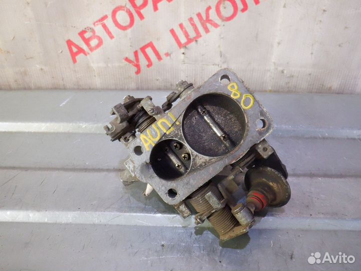 Дроссельная заслонка Audi 80 1.8л