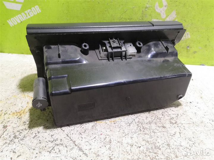 Бардачок Мерседес Бенз 210 Е-класс