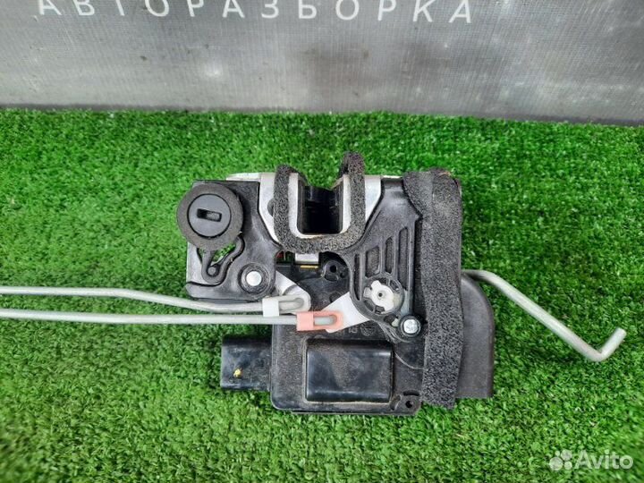 Замок двери задний левый Kia Rio 3 Ub 11-17